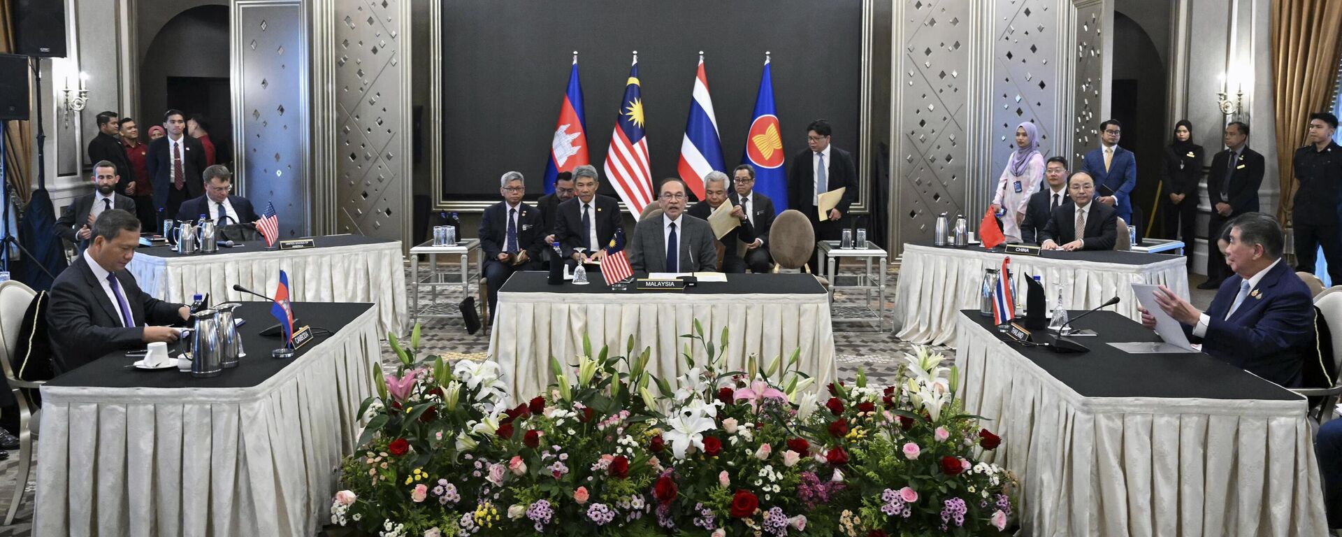 Cuộc hội đàm giữa đại diện Thái Lan và Campuchia tại Malaysia - Sputnik Việt Nam, 1920, 28.07.2025