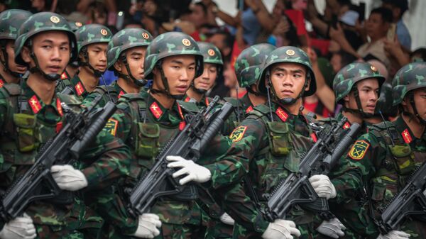 Lực lượng quân đội tham gia diễu binh - Sputnik Việt Nam