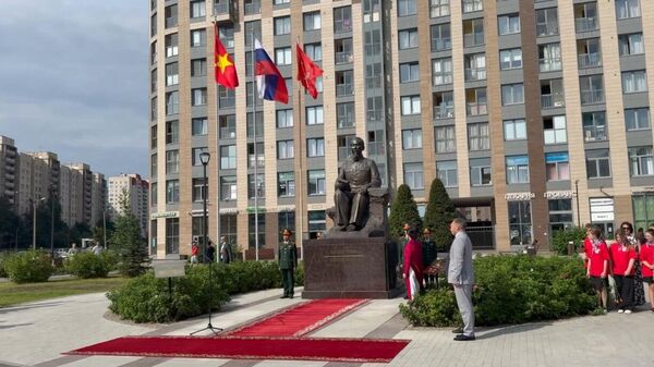 Khai trương Quảng trường Hồ Chí Minh tại St. Petersburg - Sputnik Việt Nam