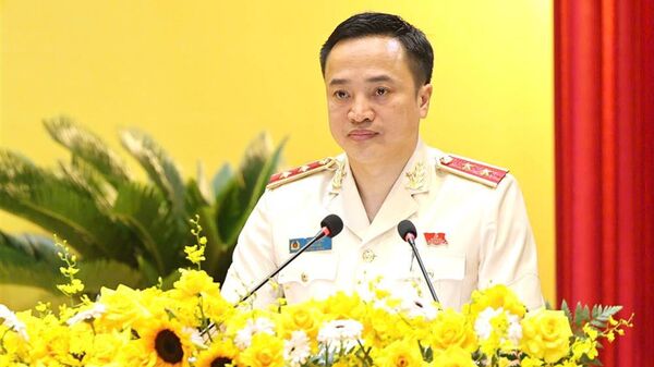 Trung tướng Mai Hoàng, Giám đốc CATP Hồ Chí Minh phát biểu khai mạc Đại hội. - Sputnik Việt Nam