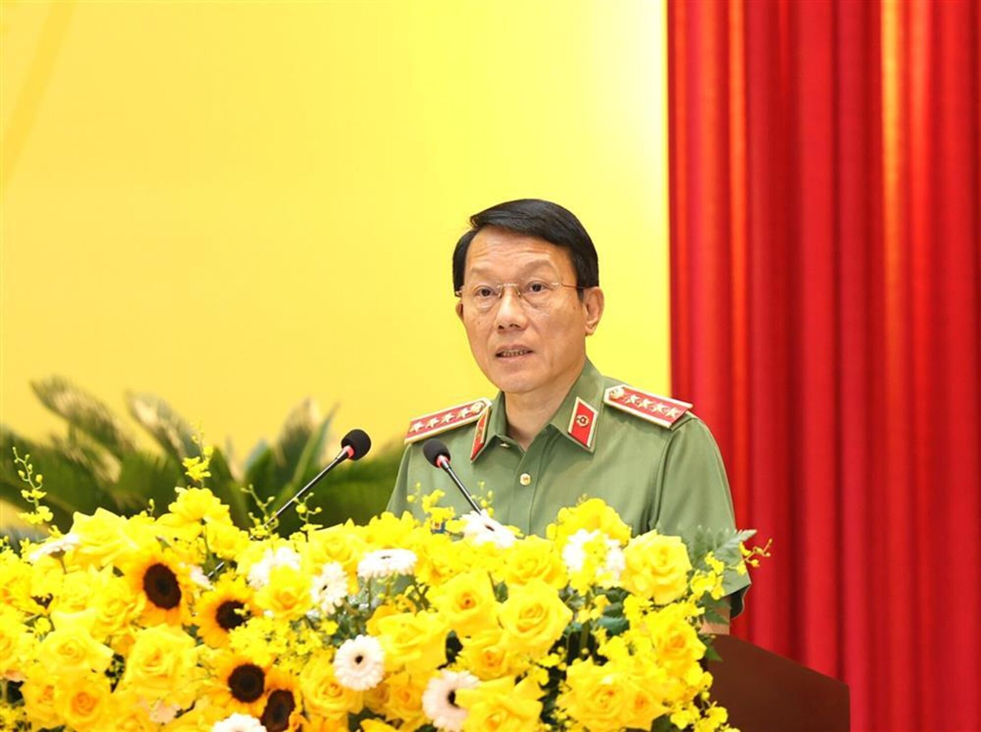 Bộ trưởng Lương Tam Quang phát biểu chỉ đạo Đại hội. Bộ trưởng Lương Tam Quang phát biểu chỉ đạo Đại hội. - Sputnik Việt Nam, 1920, 29.07.2025