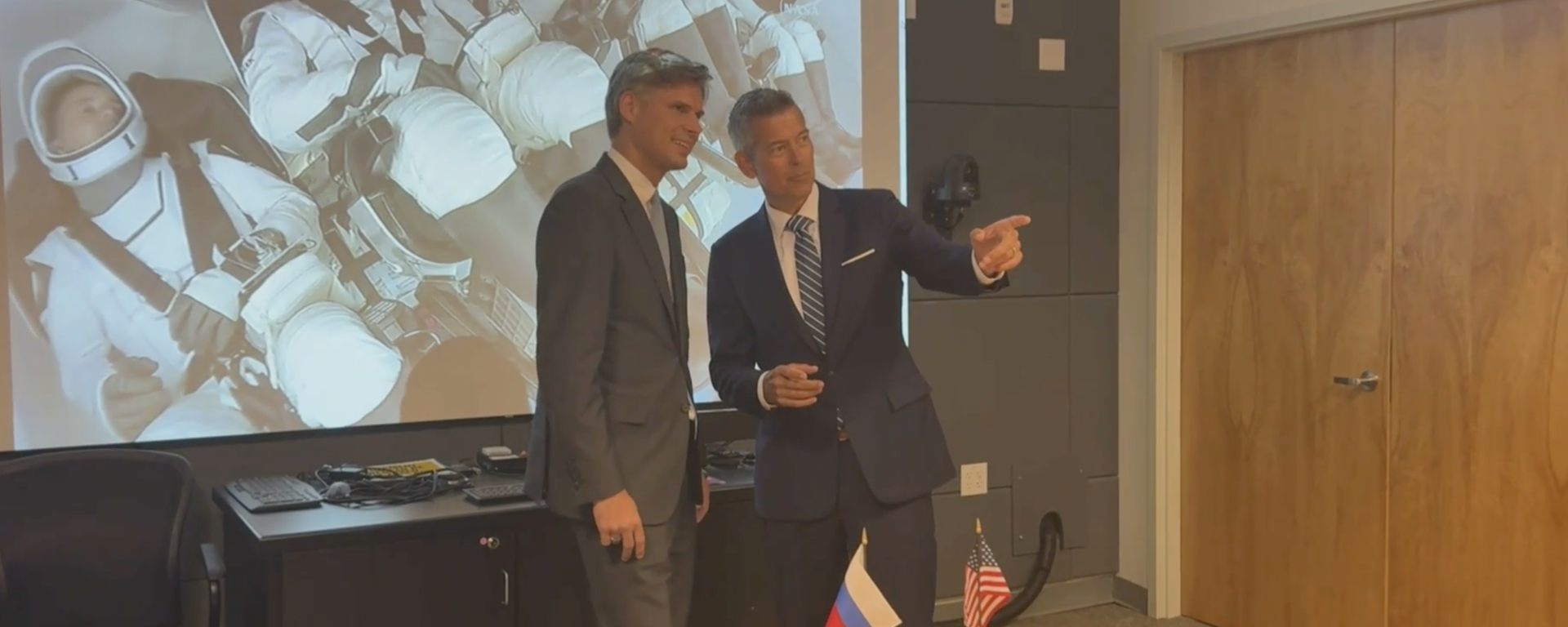 Lãnh đạo ngành vũ trụ Nga lần đầu tiên sau 8 năm gặp mặt NASA tại Mỹ - Sputnik Việt Nam, 1920, 01.08.2025