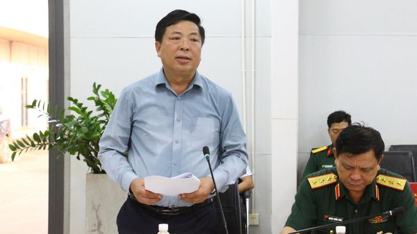 Bộ trưởng Bộ Xây dựng báo cáo tiến độ dự án cảng hàng không quốc tế Long Thành tại cuộc họp - Sputnik Việt Nam