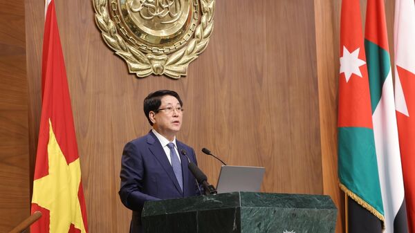 Chủ tịch nước Lương Cường phát biểu chính sách tại Trụ sở Liên đoàn Arab ở thủ đô Cairo, Ai Cập - Sputnik Việt Nam