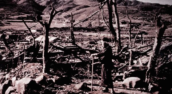 Cảnh đổ nát tại Nagasaki, Nhật Bản, sau vụ nổ bom nguyên tử. Năm 1945 - Sputnik Việt Nam
