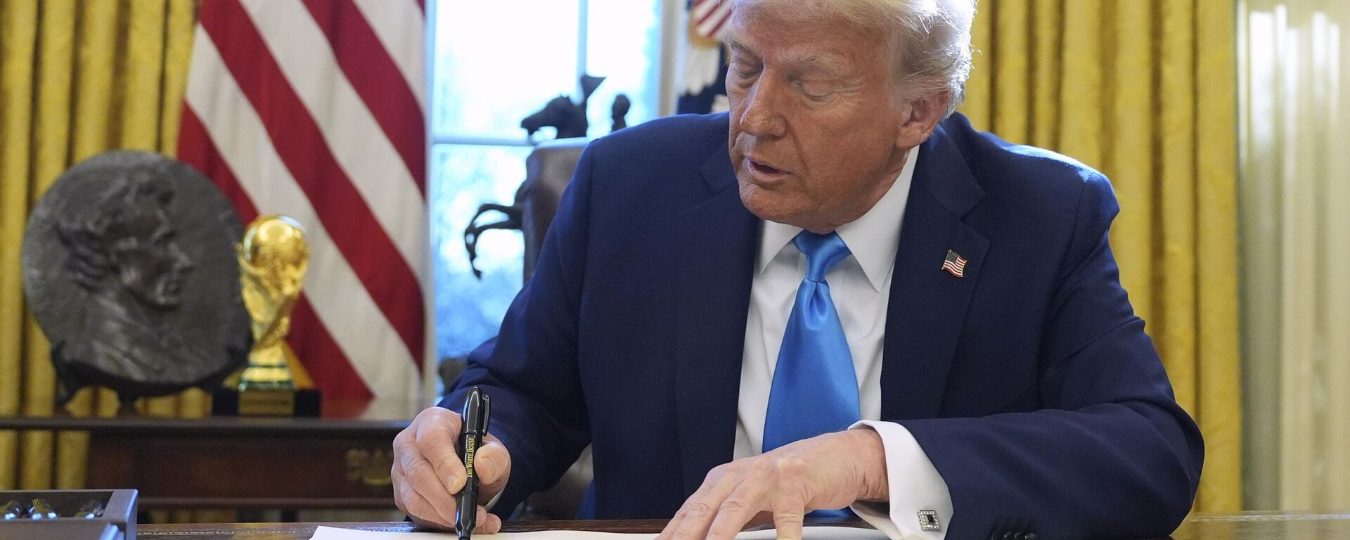 Tổng thống Mỹ Donald Trump - Sputnik Việt Nam, 1920, 06.08.2025