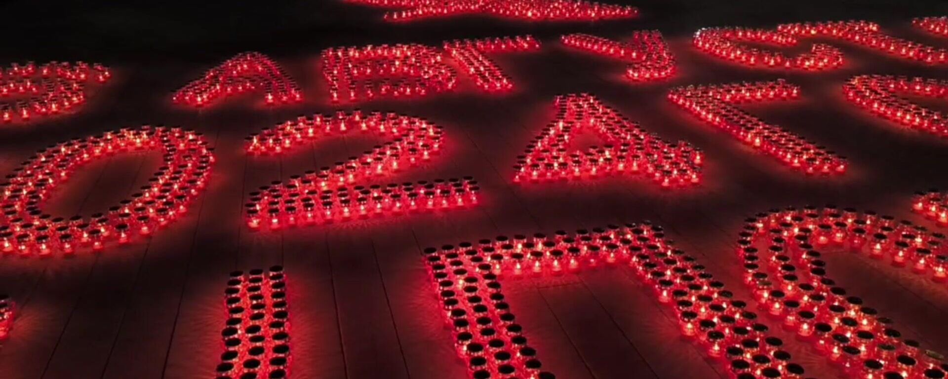 Kursk tưởng niệm các nạn nhân trong vụ tấn công của quân đội Ukraina - Sputnik Việt Nam, 1920, 06.08.2025