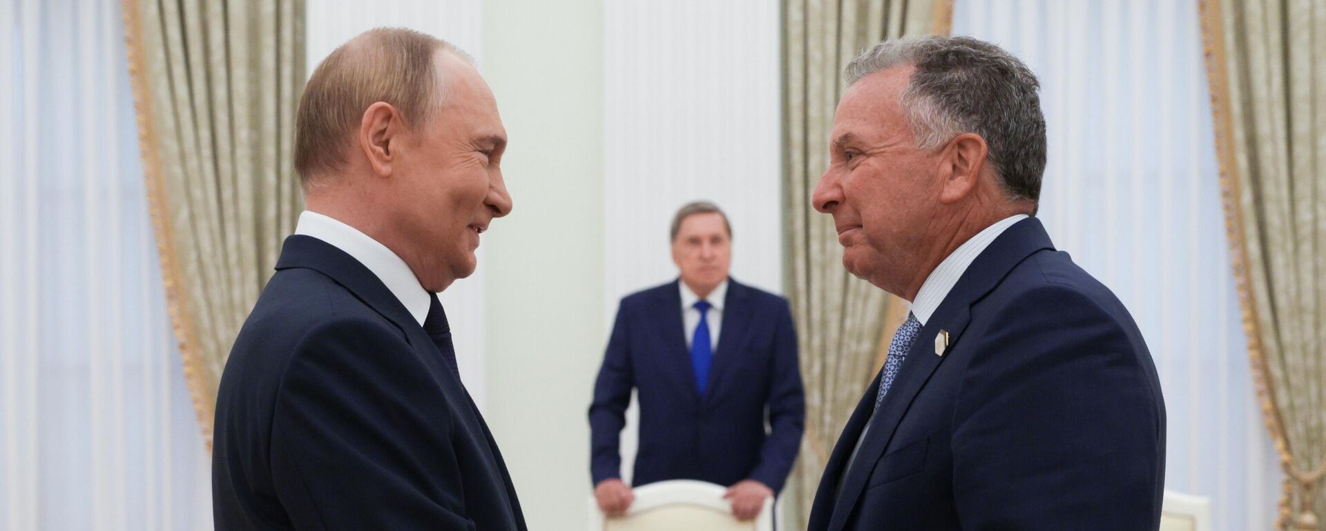 Tổng thống Nga Putin tiếp Đặc phái viên Tổng thống Hoa Kỳ Witkoff tại Điện Kremlin - Sputnik Việt Nam, 1920, 06.08.2025