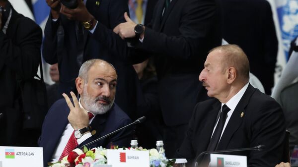 Nikol Pashinyan và Ilham Aliyev - Sputnik Việt Nam