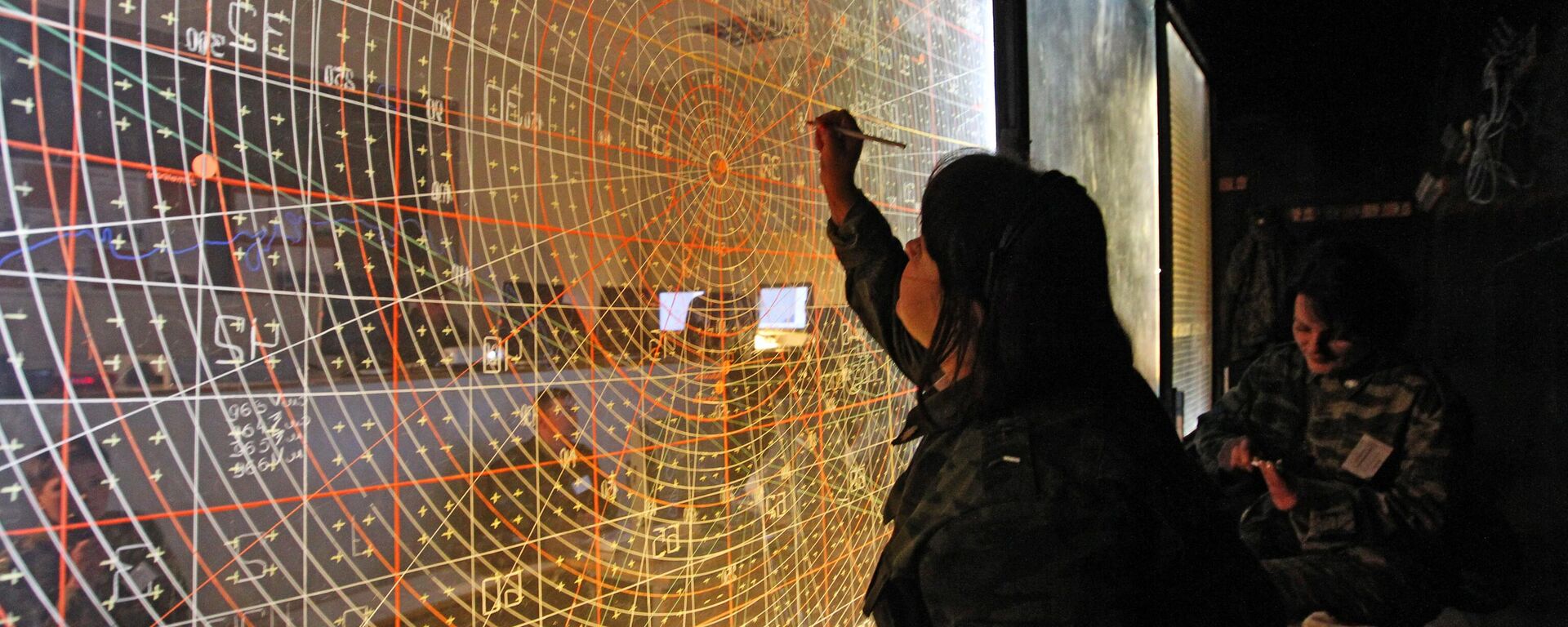 Công việc tại sở chỉ huy phòng không Nga - Sputnik Việt Nam, 1920, 25.11.2025