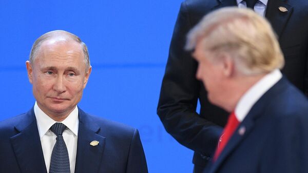 Tổng thống Nga Vladimir Putin và Tổng thống Hoa Kỳ Donald Trump - Sputnik Việt Nam