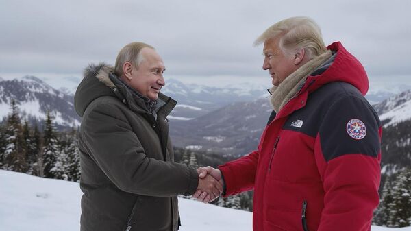 Tổng thống Nga và Tổng thống Hoa Kỳ gặp nhau tại Alaska. Ảnh được tạo ra bởi AI - Sputnik Việt Nam