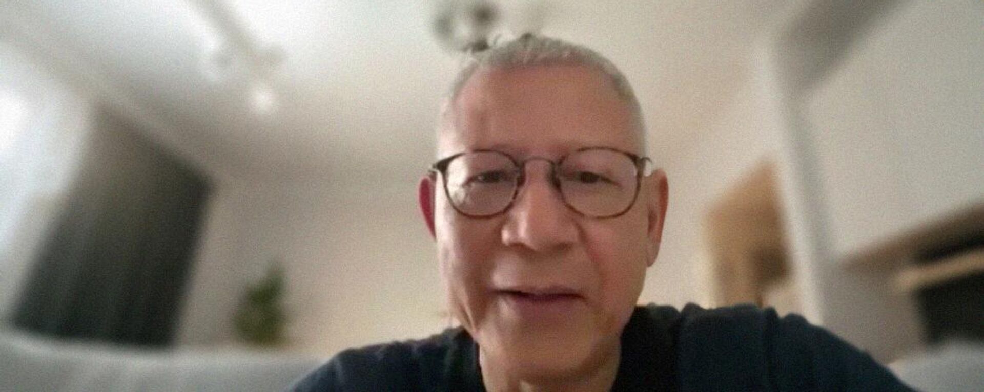 NSND Trọng Đài: Nghệ sĩ trẻ nên cuốn hút khán giả và giữ gìn tiếng nói của đất nước tại Intervision - Sputnik Việt Nam, 1920, 16.08.2025