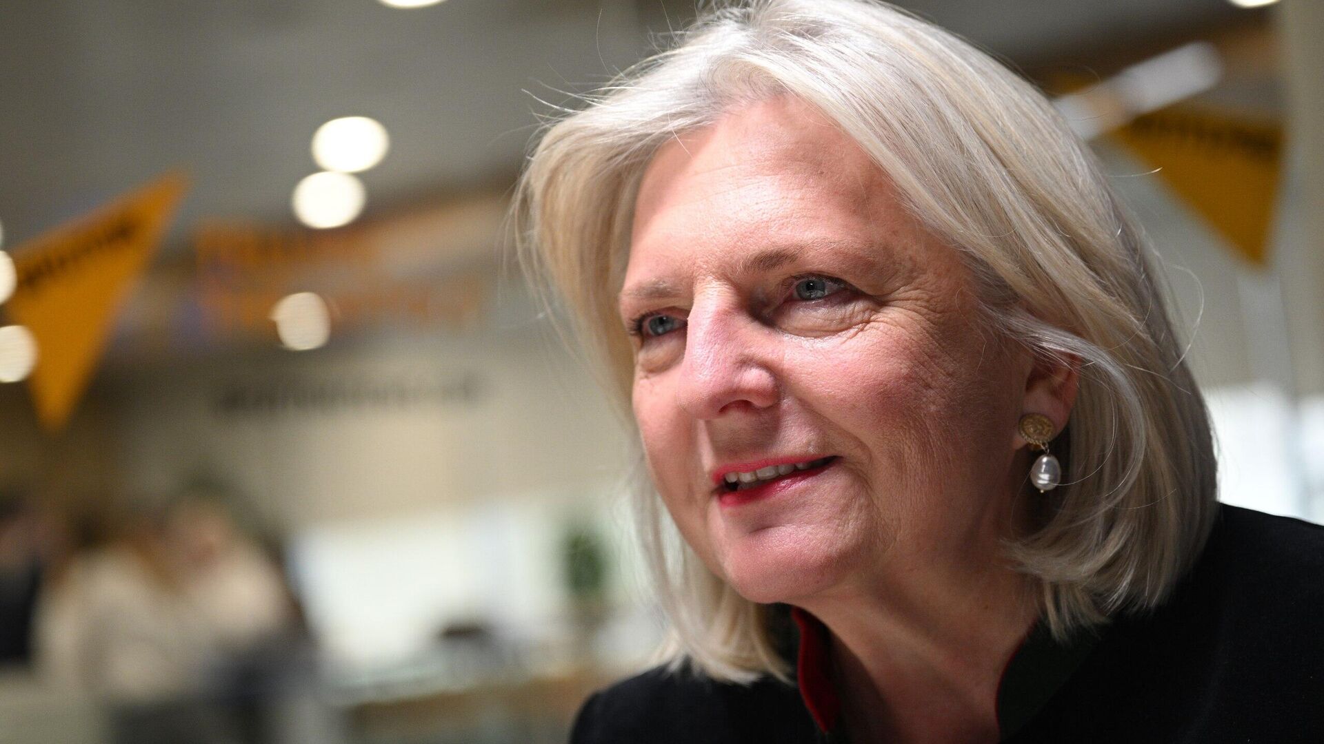 Cựu Ngoại trưởng Áo, Giám đốc Trung tâm G.O.R.K.I. thuộc Đại học Tổng hợp St. Petersburg, bà Karin Kneissl Cựu Ngoại trưởng Áo, Giám đốc Trung tâm G.O.R.K.I. thuộc Đại học Tổng hợp St. Petersburg, bà Karin Kneissl - Sputnik Việt Nam, 1920, 15.08.2025