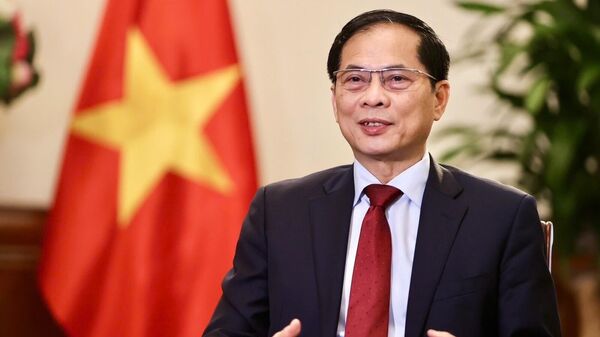 Phó Thủ tướng, Bộ trưởng Ngoại giao trả lời phỏng vấn báo chí Hàn Quốc về chuyến thăm của Tổng Bí thư Tô Lâm - Sputnik Việt Nam
