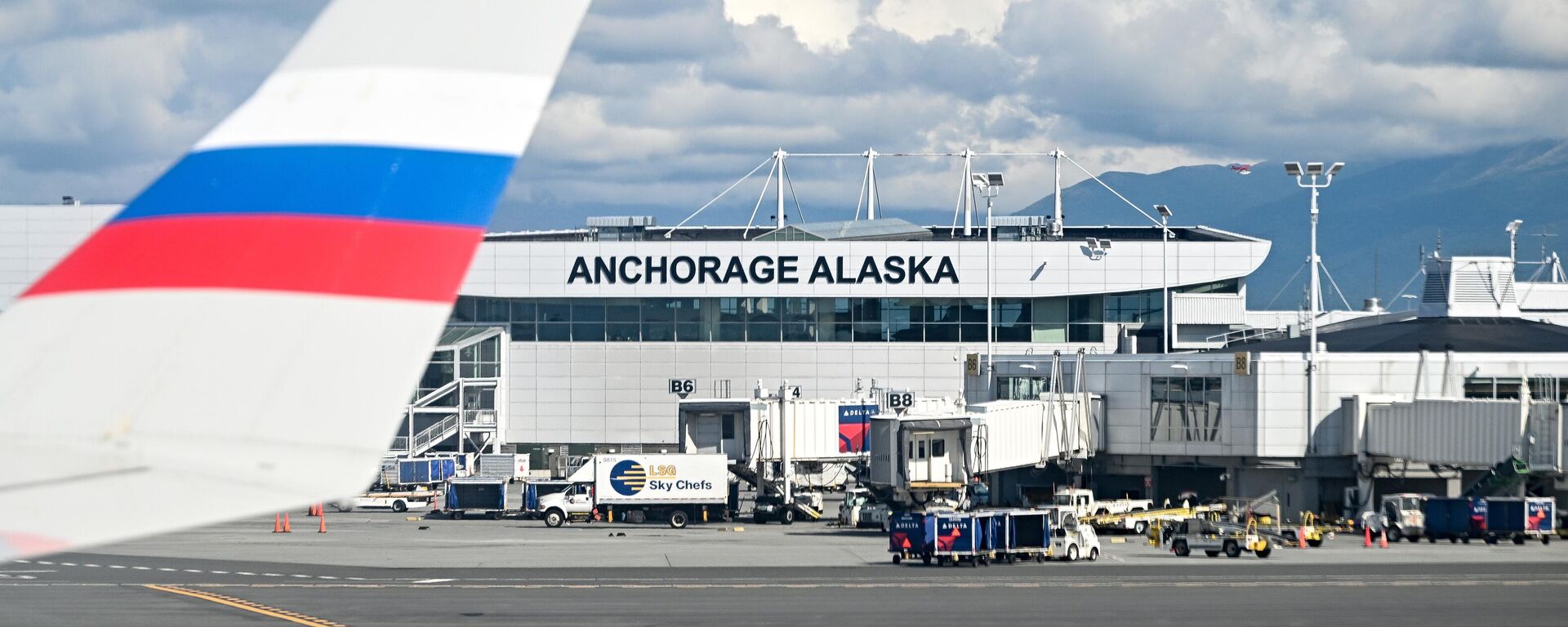 Máy bay Il-96-300 của đội bay đặc biệt Nga Máy bay Il-96-300 của đội bay đặc biệt Nga - Sputnik Việt Nam, 1920, 16.08.2025