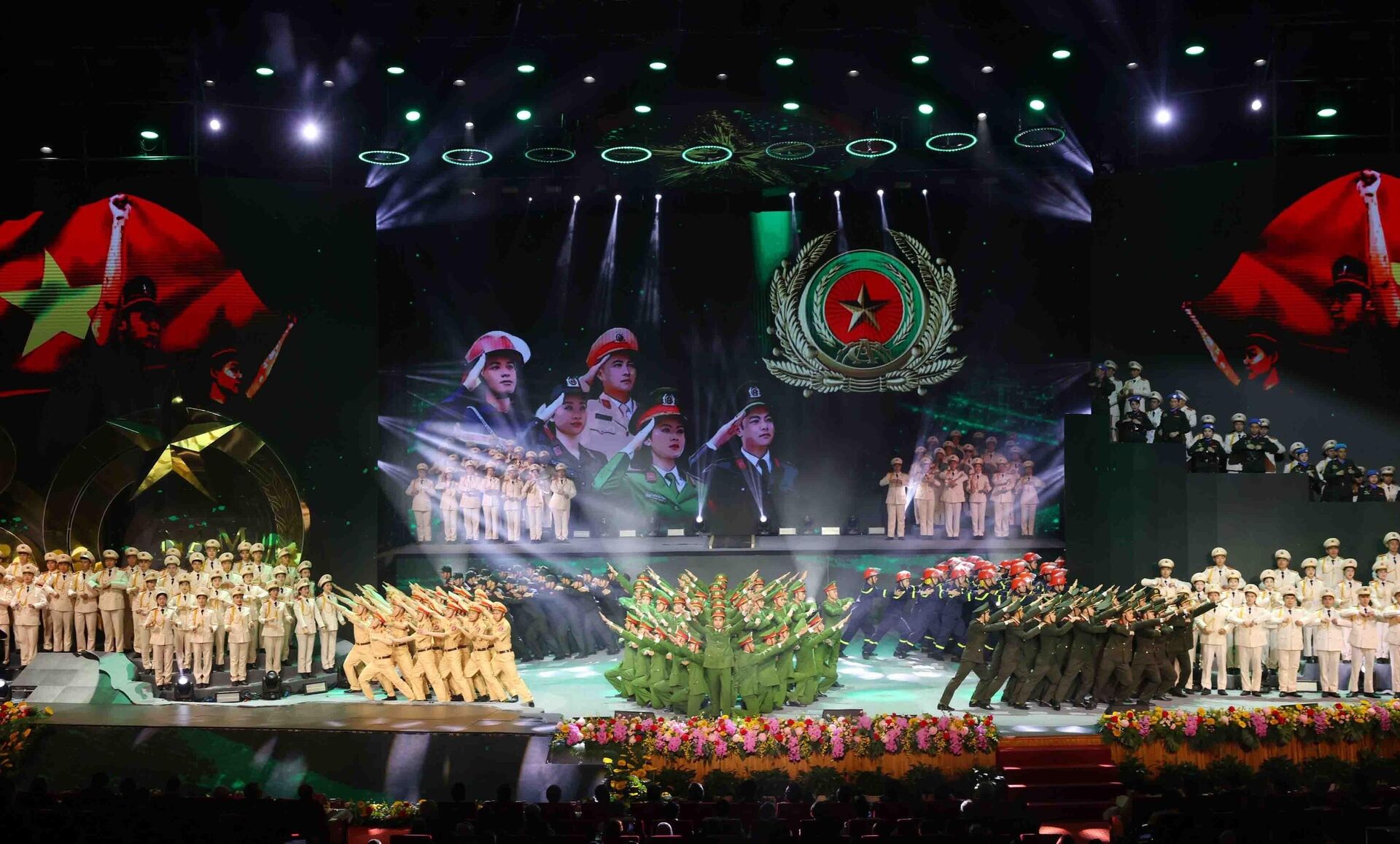 Lãnh đạo Đảng, Nhà nước dự Lễ kỷ niệm 80 năm Ngày truyền thống Công an nhân dân. Chương trình biểu diễn nghệ thuật chào mừng buổi lễ. Lãnh đạo Đảng, Nhà nước dự Lễ kỷ niệm 80 năm Ngày truyền thống Công an nhân dân. Chương trình biểu diễn nghệ thuật chào mừng buổi lễ. - Sputnik Việt Nam, 1920, 17.08.2025