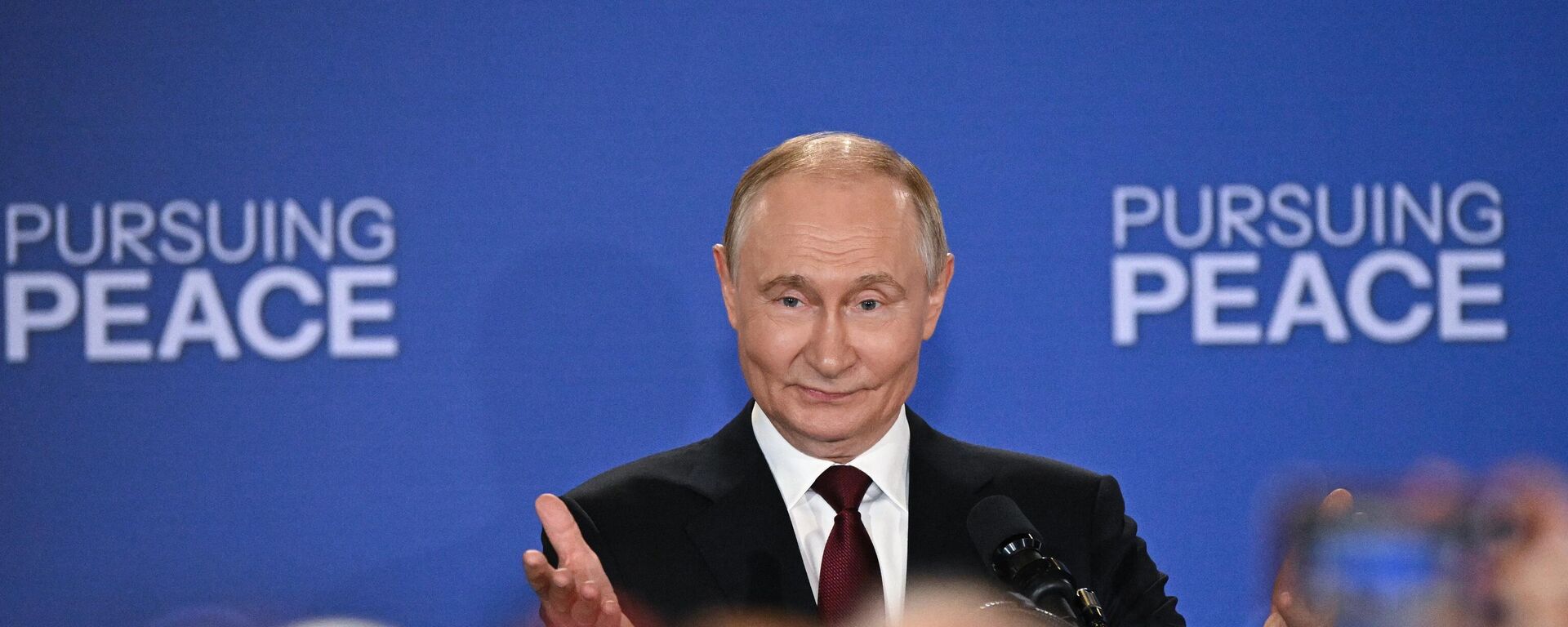 Vladimir Putin - Sputnik Việt Nam, 1920, 18.08.2025