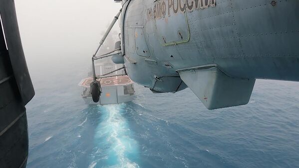 Tàu chiến chống ngầm &quot;Severomorsk&quot; thực hành tìm kiếm tàu ngầm trong khu vực Bắc Cực - Sputnik Việt Nam
