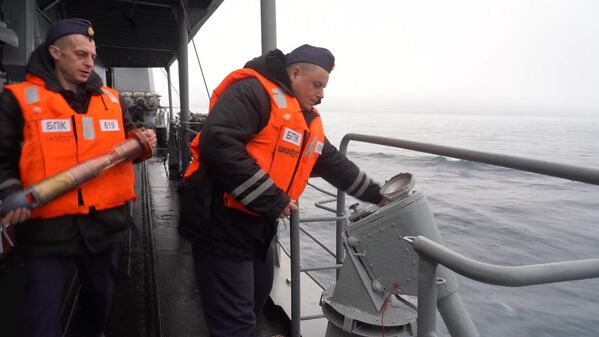 Tàu chiến chống ngầm &quot;Severomorsk&quot; thực hành tìm kiếm tàu ngầm trong khu vực Bắc Cực - Sputnik Việt Nam