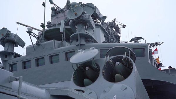 Tàu chiến chống ngầm &quot;Severomorsk&quot; thực hành tìm kiếm tàu ngầm trong khu vực Bắc Cực - Sputnik Việt Nam