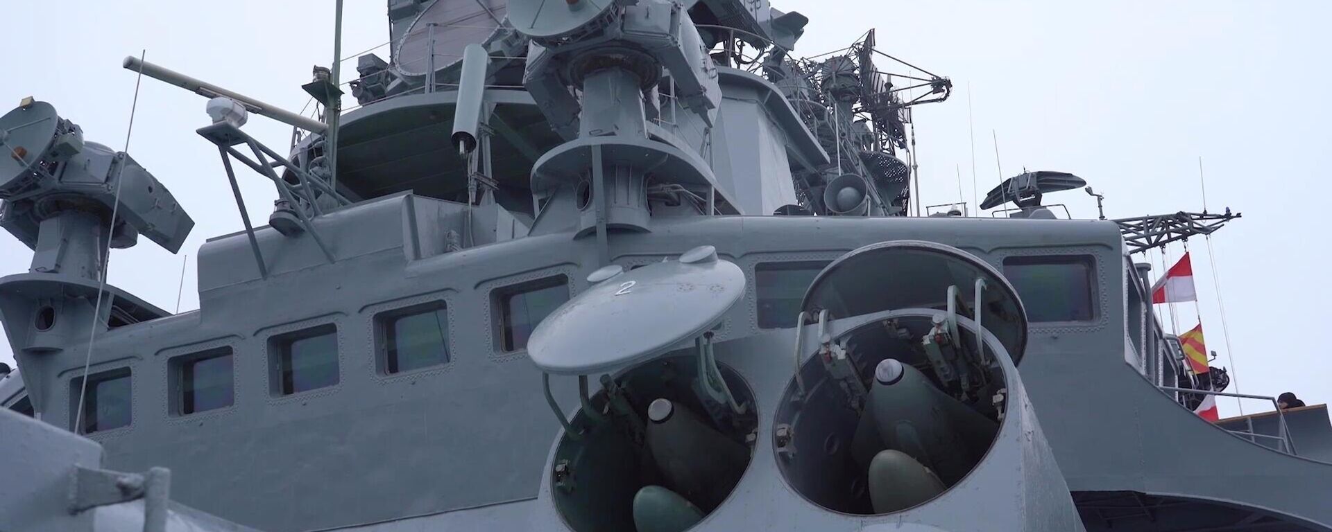 Tàu chiến chống ngầm Severomorsk thực hành tìm kiếm tàu ngầm trong khu vực Bắc Cực - Sputnik Việt Nam, 1920, 31.10.2025