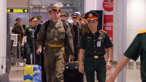 Quân nhân Nga đến Việt Nam tham gia diễu binh Quốc khánh 2/9  - Sputnik Việt Nam