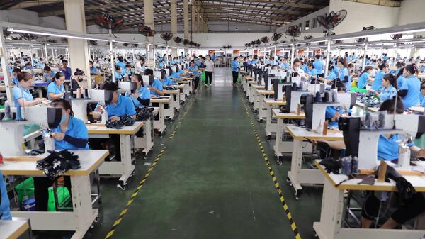 Công ty Giày Viễn Thịnh quan tâm, chăm lo đời sống người lao động
 - Sputnik Việt Nam