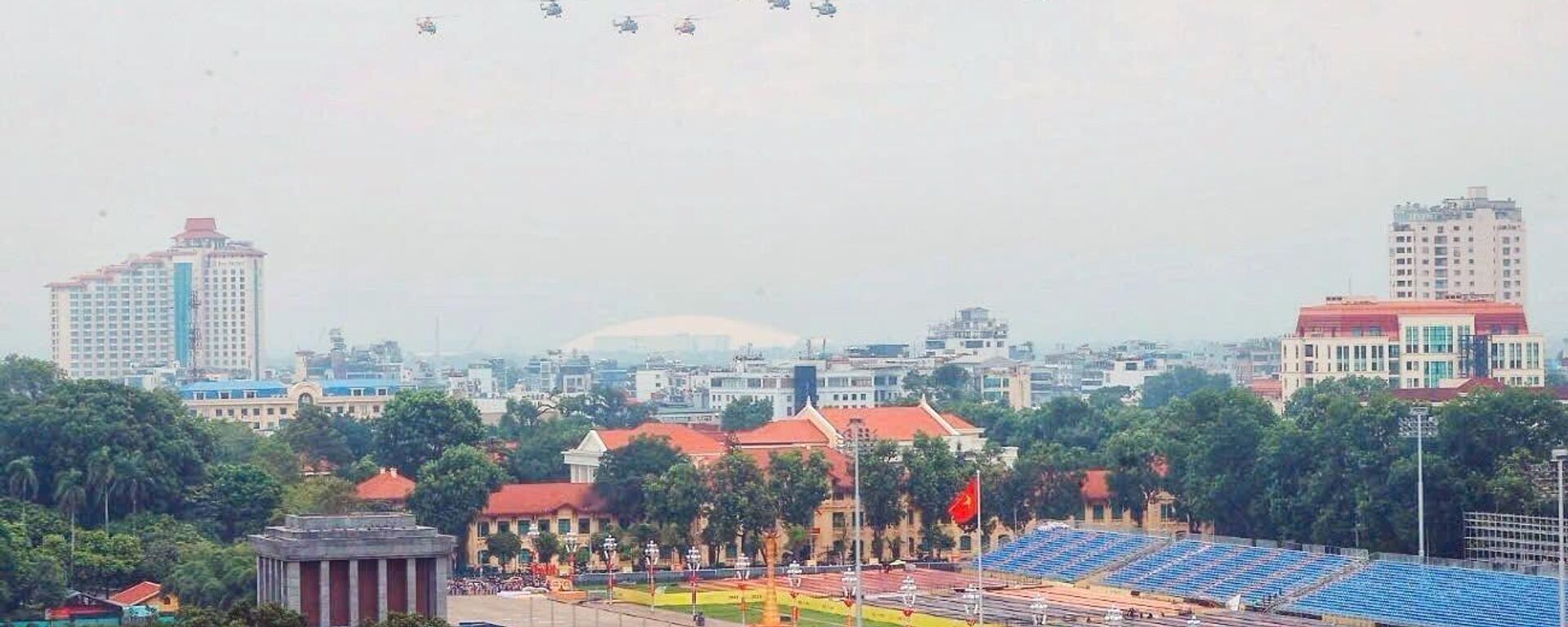 Dàn máy bay bay diễn tập trên bầu trời Hà Nội, chuẩn bị cho sự kiện A80 - Sputnik Việt Nam, 1920, 21.08.2025