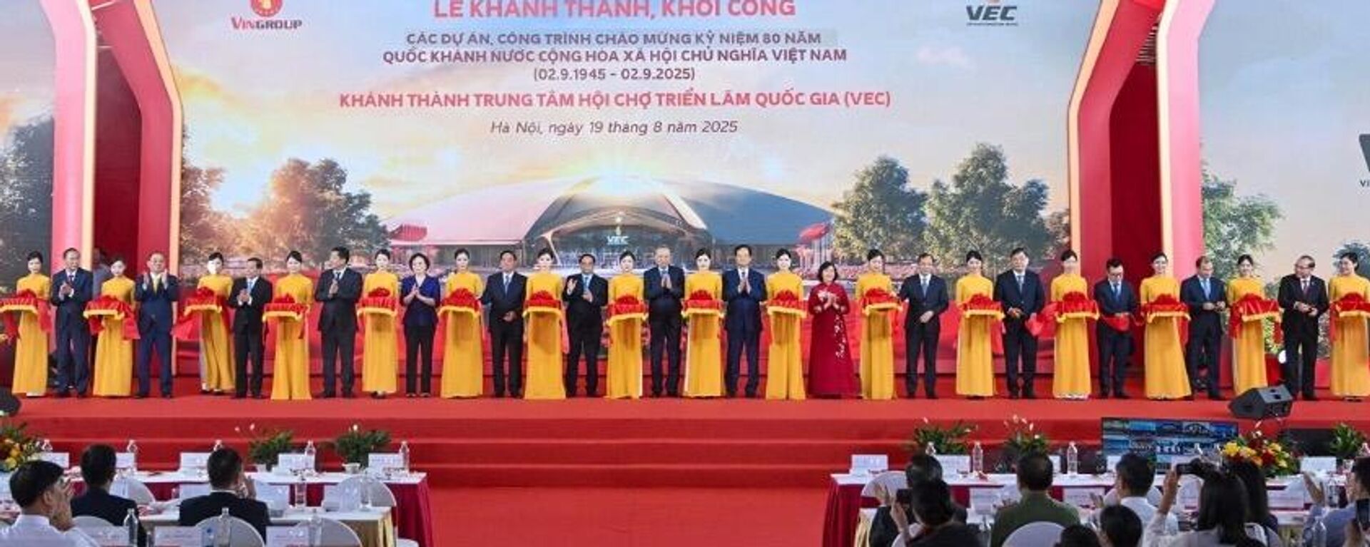 Trung tâm Hội chợ Triển lãm Quốc gia vừa khánh thành ngày 19/8, là minh chứng cho uy tín và năng lực triển khai của Vingroup. - Sputnik Việt Nam, 1920, 21.08.2025