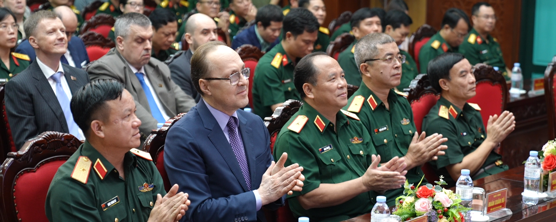 Báo Quân đội nhân dân Việt Nam ra mắt trang tin tiếng Nga  - Sputnik Việt Nam, 1920, 22.08.2025