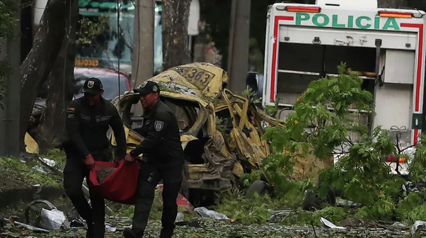 Cảnh sát tại hiện trường vụ nổ bom ở Cali, Colombia - Sputnik Việt Nam