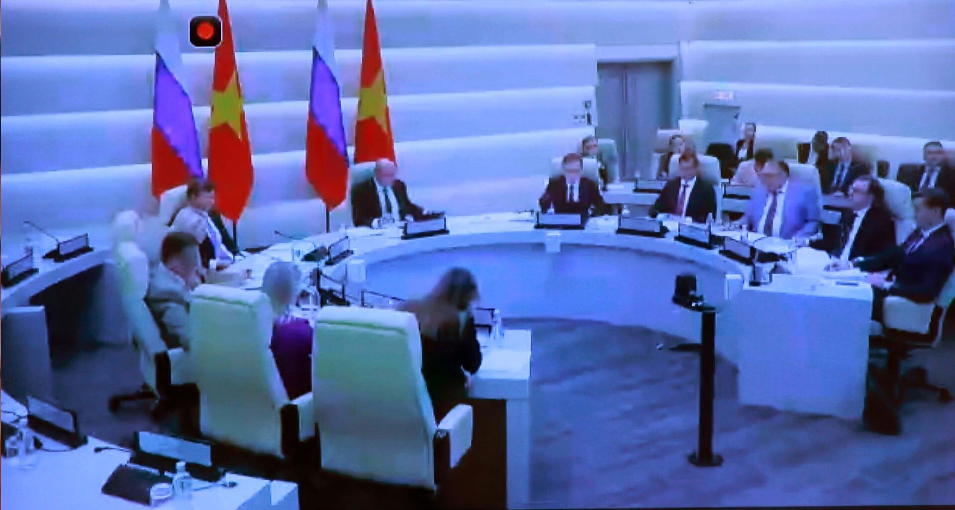 Phó Thủ tướng Trần Hồng Hà điện đàm với Phó Thủ tướng Nga Dmitry Nikolayevich Chernyshenko - Sputnik Việt Nam, 1920, 23.08.2025