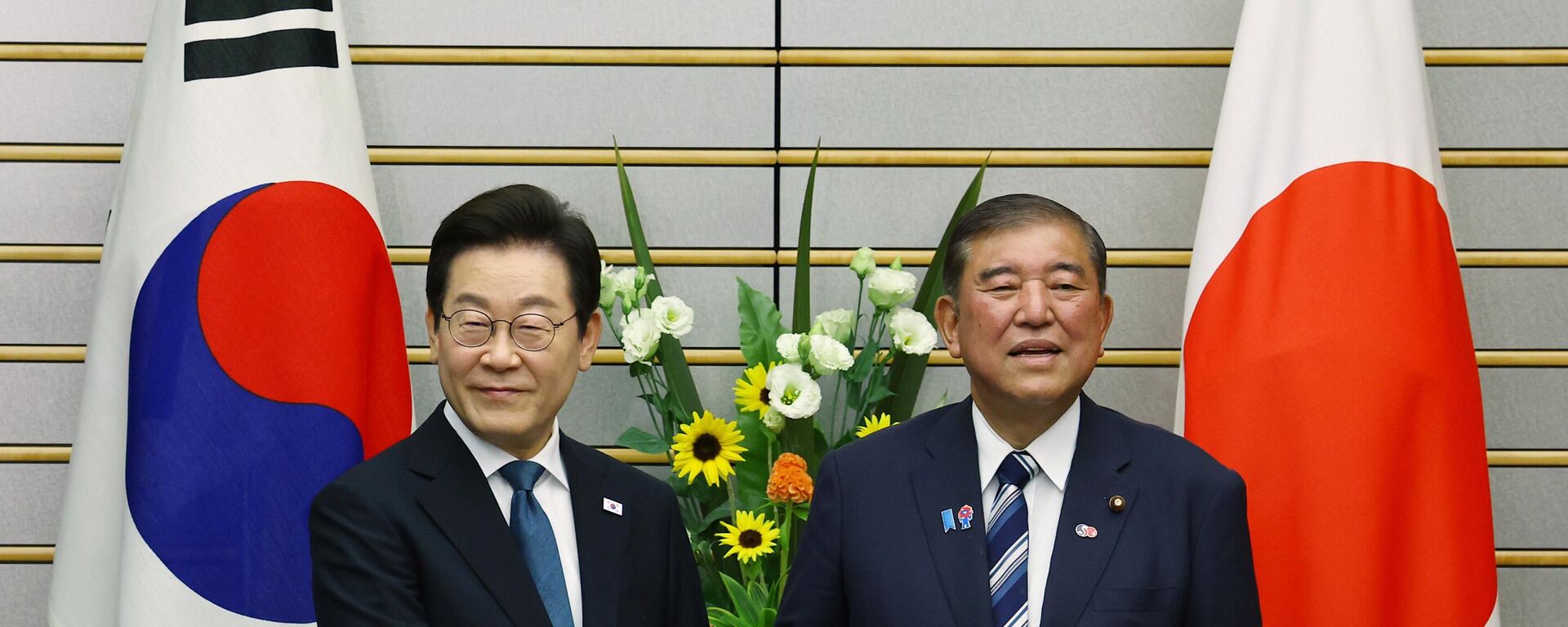 Tổng thống Hàn Quốc Lee Jae-myung gặp Thủ tướng Nhật Bản Shigeru Ishiba tại Tokyo - Sputnik Việt Nam, 1920, 23.08.2025