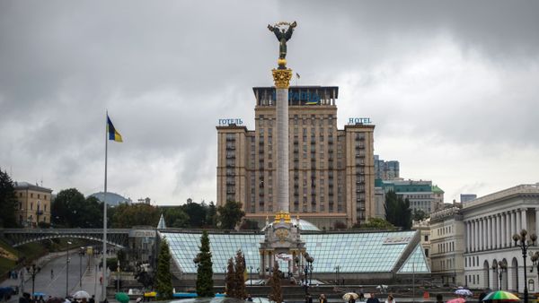 Tượng đài Độc lập Ukraine tại Quảng trường Độc lập ở Kiev - Sputnik Việt Nam