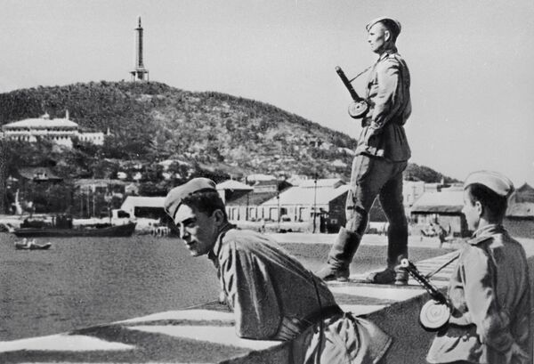 Chiến sĩ Hồng quân Xô viết tại Lữ Thuận (Port Arthur) - Sputnik Việt Nam