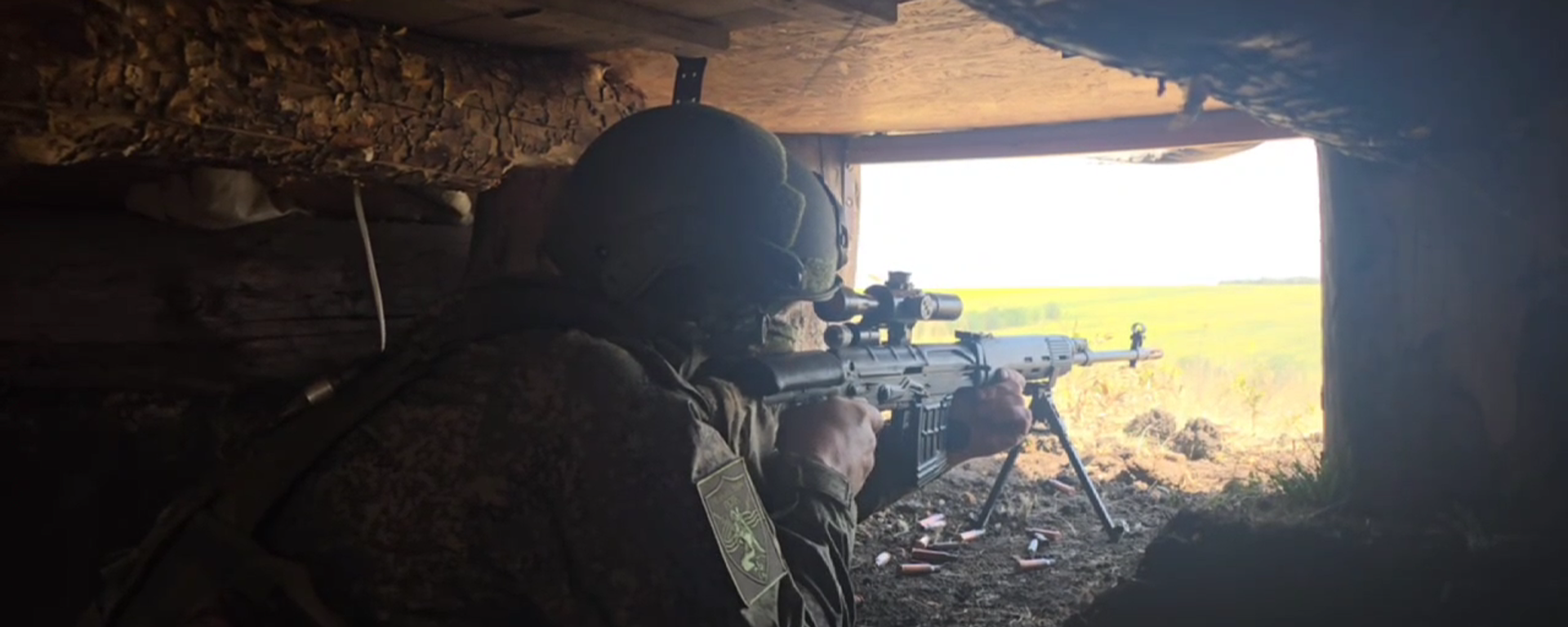 Quân nhân: Xạ thủ bắn tỉa Nga dùng chăn nhiệt để che giấu dấu vết nhiệt của vũ khí - Sputnik Việt Nam, 1920, 25.08.2025