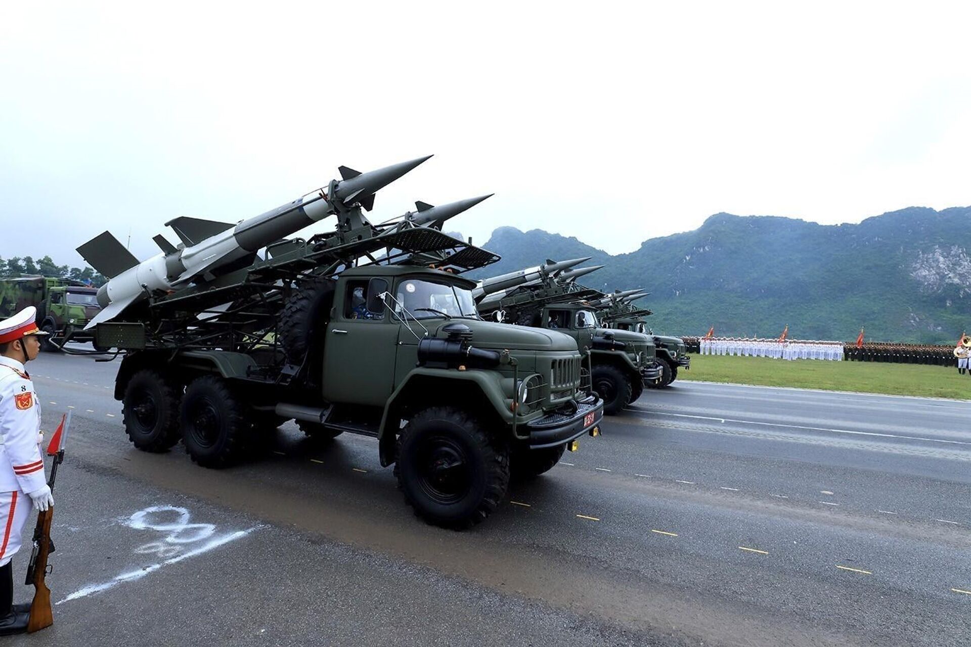 Tổ hợp tên lửa S-125-VT hiện đại hóa của Quân chủng Phòng không - Không quân
 - Sputnik Việt Nam, 1920, 25.08.2025