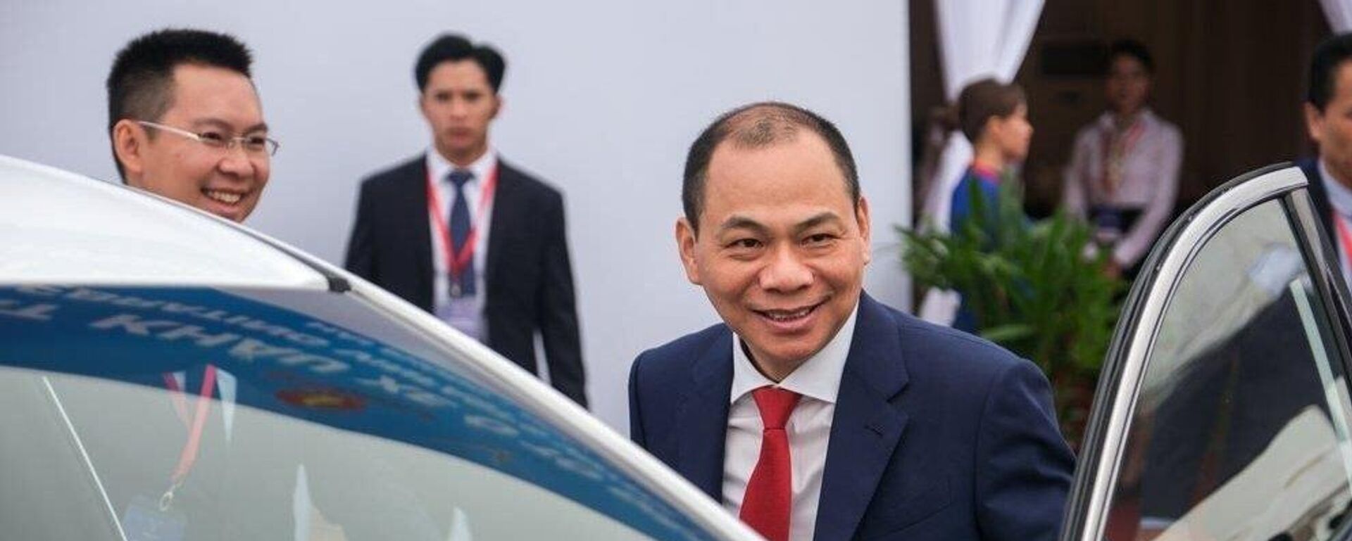 Tỷ phú Phạm Nhật Vượng - Sputnik Việt Nam, 1920, 06.11.2025