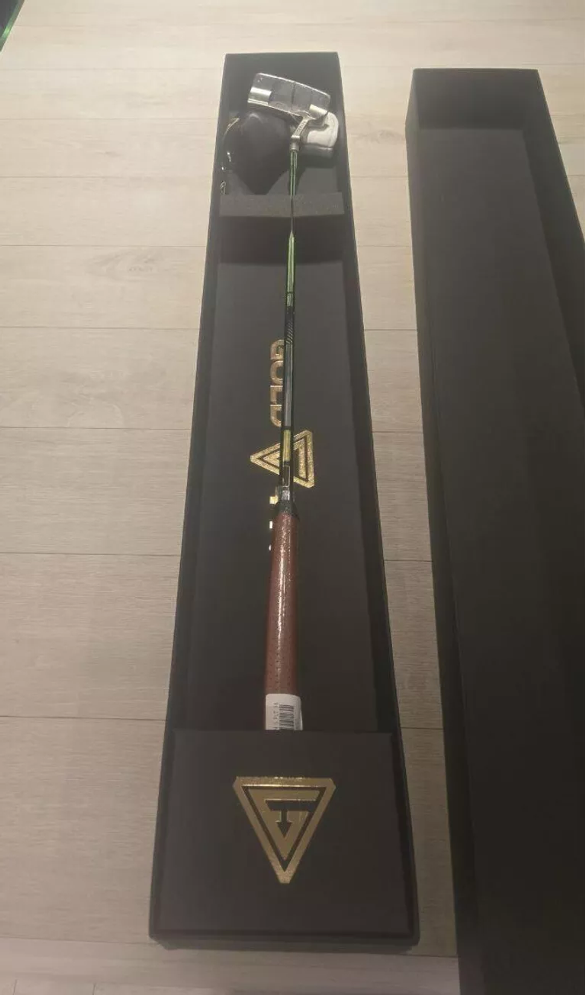 Món quà của Tổng thống Hàn Quốc Lee Jae-myung tặng Donald Trump - Sputnik Việt Nam, 1920, 26.08.2025