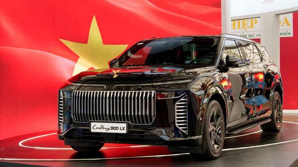 VinFast Lạc Hồng 900 LX - Sputnik Việt Nam