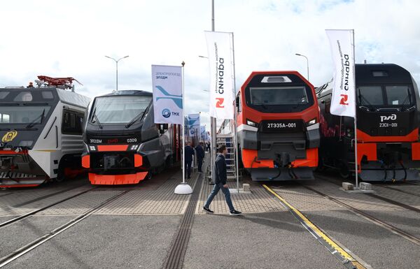 Khách tham quan hội chợ kỹ thuật và công nghệ đường sắt &quot;PRO//Dvizheniye.Ekspo&quot; diễn ra tại Saint Petersburg - Sputnik Việt Nam