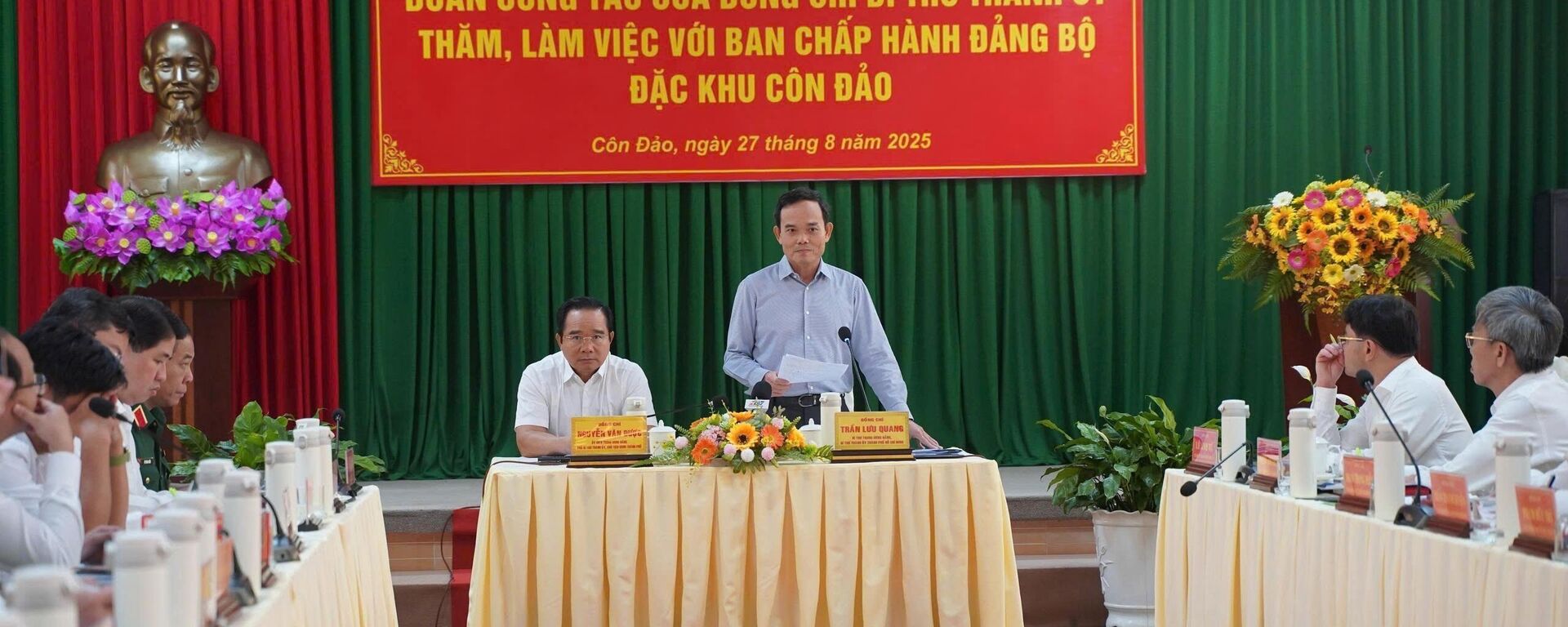 Bí thư Thành ủy TP. Hồ Chí Minh Trần Lưu Quang làm việc tại Đặc khu Côn Đảo - Sputnik Việt Nam, 1920, 28.08.2025