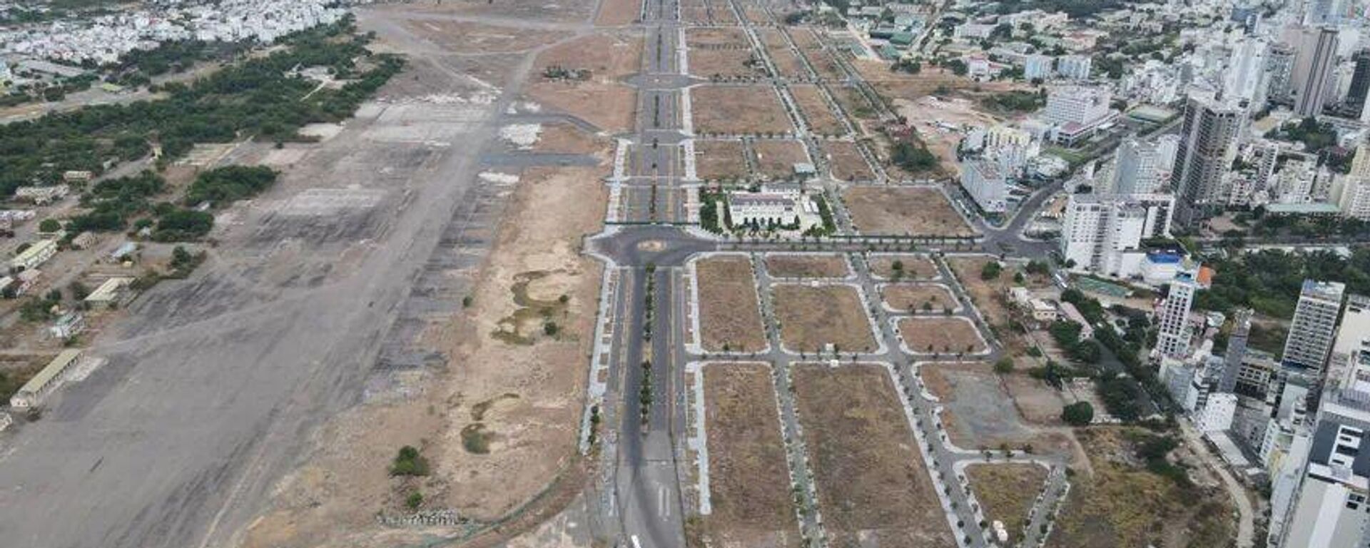 Dự án khu trung tâm đô thị thương mại - dịch vụ - tài chính - du lịch tại khu đất sân bay Nha Trang cũ. - Sputnik Việt Nam, 1920, 28.08.2025