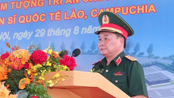 Thượng tướng Hoàng Xuân Chiến, Ủy viên Trung ương Đảng, Ủy viên Thường vụ Quân ủy Trung ương, Thứ trưởng Bộ Quốc phòng phát biểu
 - Sputnik Việt Nam