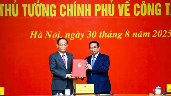 Thủ tướng Phạm Minh Chính giao quyền Bộ trưởng Bộ Ngoại giao với ông Lê Hoài Trung - Sputnik Việt Nam