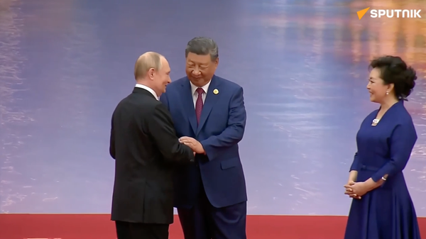 Tổng thống Putin đã đến địa điểm Hội nghị thượng đỉnh của SCO ở Trung Quốc - Sputnik Việt Nam