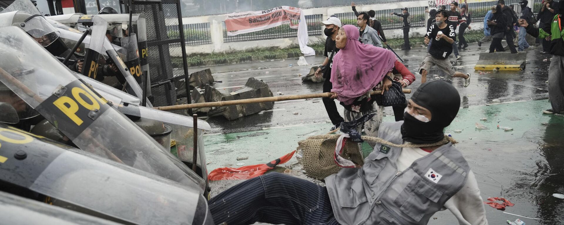 Biểu tình ở Indonesia - Sputnik Việt Nam, 1920, 01.09.2025