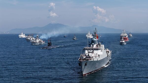Ấn tượng màn diễu binh trên biển của lực lượng vũ trang trên biển - Sputnik Việt Nam