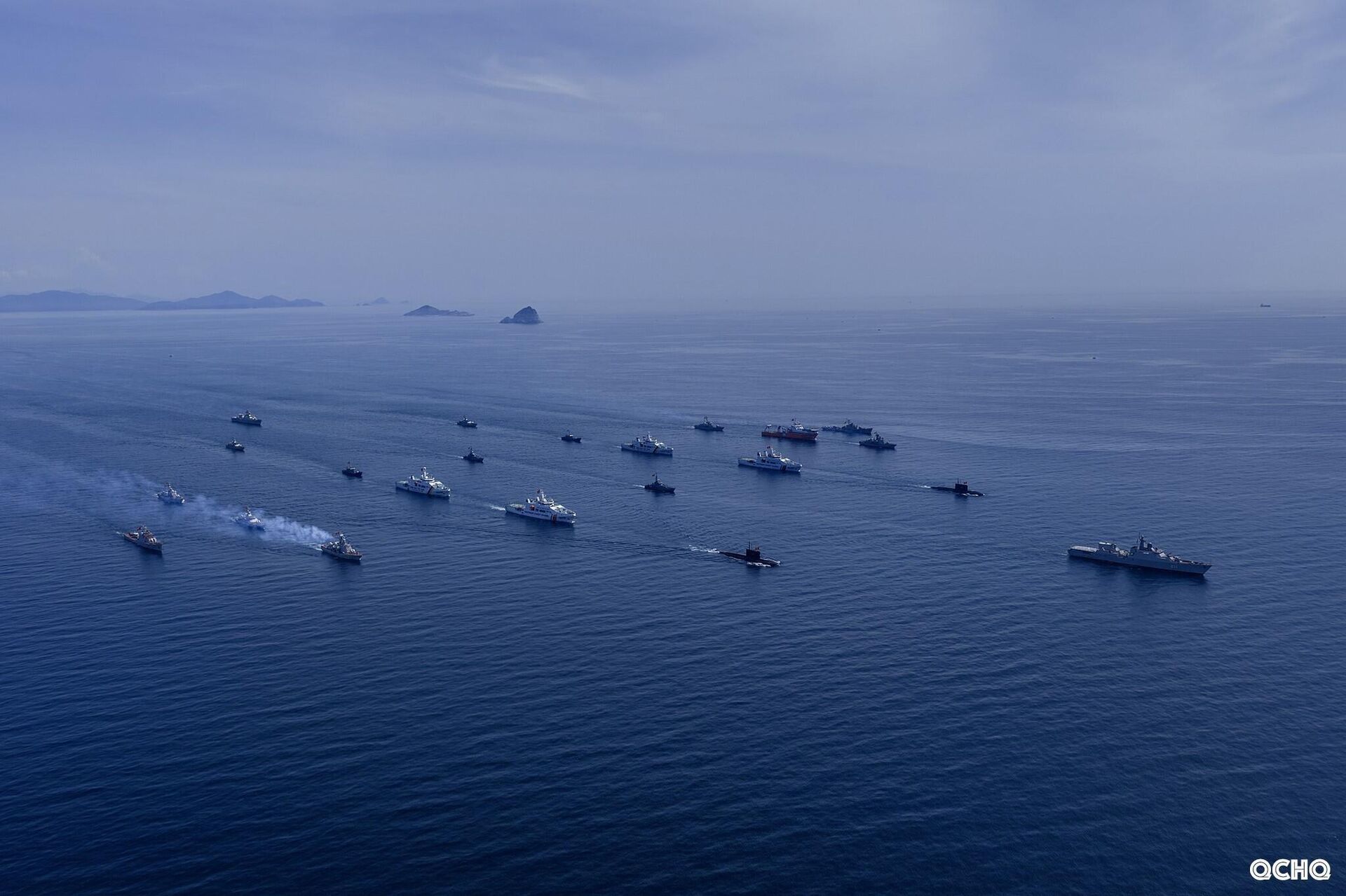 Các lực lượng tham gia diễu binh triển khai đội hình quả trám - Sputnik Việt Nam, 1920, 02.09.2025